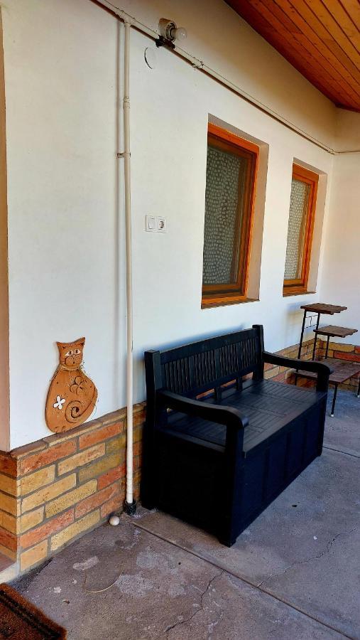 סגד Mandula Apartman מראה חיצוני תמונה